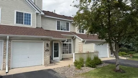 15321 Greenhaven Ln #107, Burnsville, MN 55306