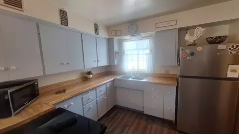 Kitchen - 1201 Mountain Ave, Walhalla, ND 58282 photo 1 of 2