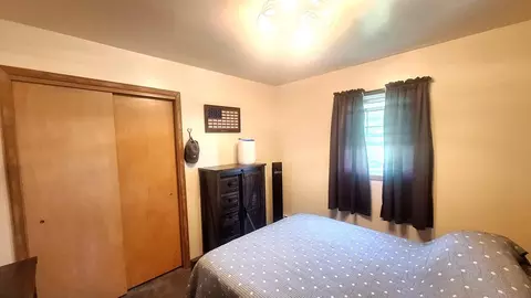 Bedroom - 1201 Mountain Ave, Walhalla, ND 58282 photo 2 of 3