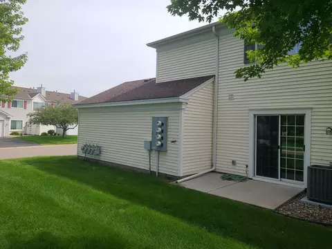 14660 Evergreen Trl #5, Apple Valley, MN 55124