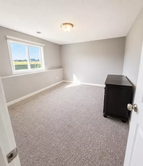 Bedroom - 2615 Ivan Ave NE, Saint Michael, MN 55376 photo 4 of 4