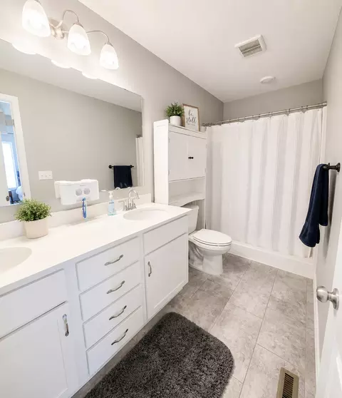 Bath - 2615 Ivan Ave NE, Saint Michael, MN 55376 photo 1 of 3