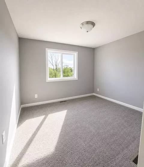 Bedroom - 2615 Ivan Ave NE, Saint Michael, MN 55376 photo 3 of 4