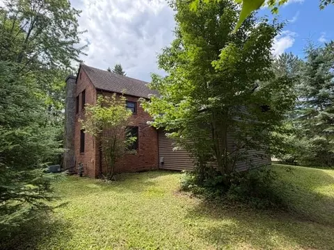 Exterior - 5192 Lavaque Junction Rd, Duluth, MN 55811 photo 4 of 9