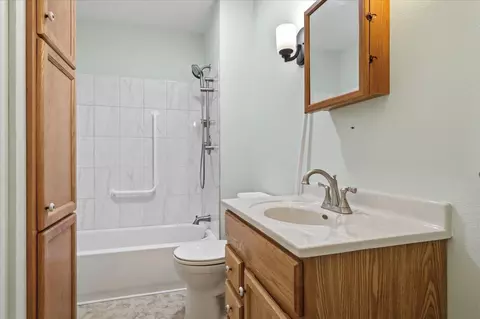 Bath - 5192 Lavaque Junction Rd, Duluth, MN 55811 photo 1 of 3