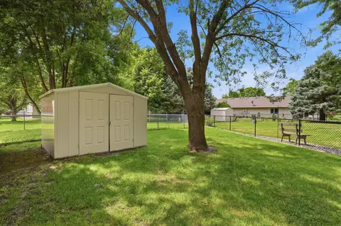 Exterior - 805 26th Ave SW, Willmar, MN 56201 photo 7 of 12