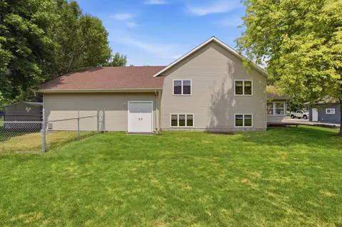 Exterior - 805 26th Ave SW, Willmar, MN 56201 photo 5 of 12