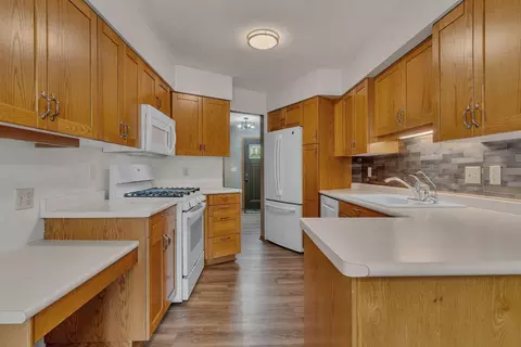 Kitchen - 805 26th Ave SW, Willmar, MN 56201 photo 2 of 5