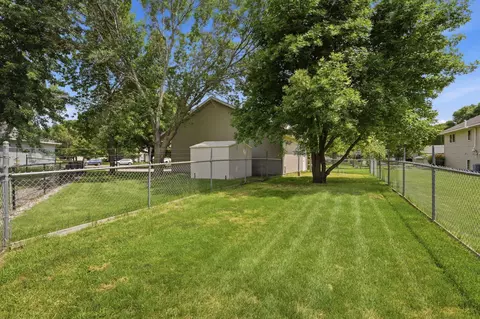 Exterior - 805 26th Ave SW, Willmar, MN 56201 photo 8 of 12