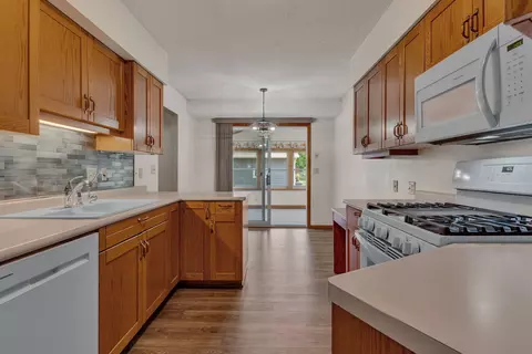 Kitchen - 805 26th Ave SW, Willmar, MN 56201 photo 3 of 5
