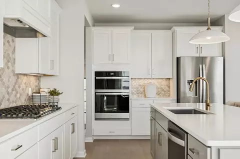 Kitchen - 1533 149th St, Rosemount, MN 55068 photo 4 of 4