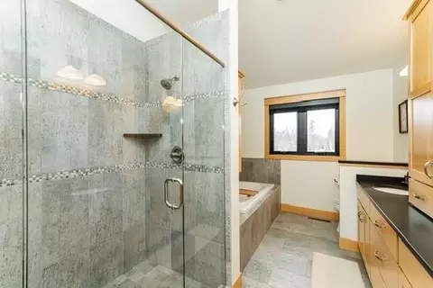 Bath - 503 24th St SW, Austin, MN 55912 photo 1 of 6