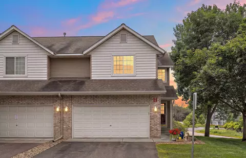 497 Pleasant Ln, Chaska, MN 55318