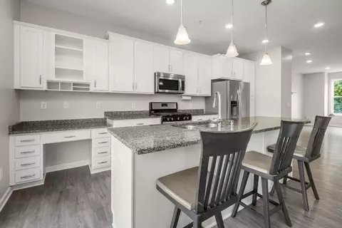 Kitchen - 2137 River Valley Ln, Eagan, MN 55122 photo 2 of 2