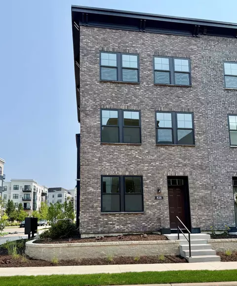 838 Woodlawn Ave, Saint Paul, MN 55116