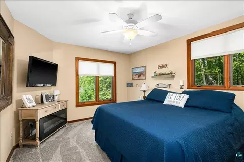 Bedroom - 6906 W Van Rd, Duluth, MN 55803 photo 4 of 8