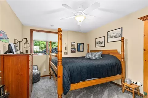 Bedroom - 6906 W Van Rd, Duluth, MN 55803 photo 6 of 8