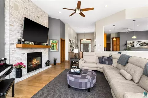 Living - 6906 W Van Rd, Duluth, MN 55803 photo 3 of 7