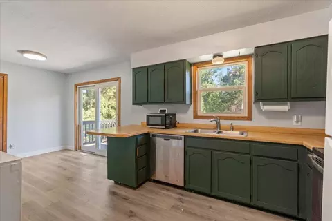 Kitchen - 6380 Excelsior Rd, Baxter, MN 56425 photo 2 of 2