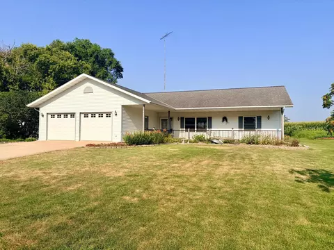 122 Lake Henry Ave S, Spring Hill, MN 56352
