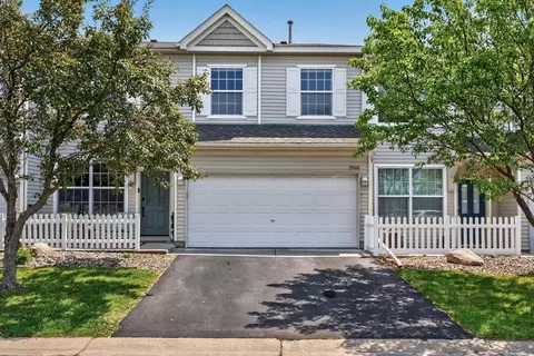 19506 Blue Jay Ct #2, Farmington, MN 55024