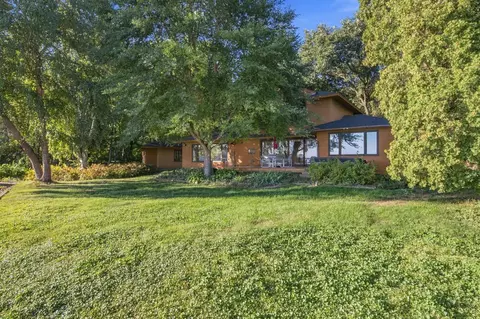 Exterior - 5525 Timber Ln, Excelsior, MN 55331 photo 6 of 9