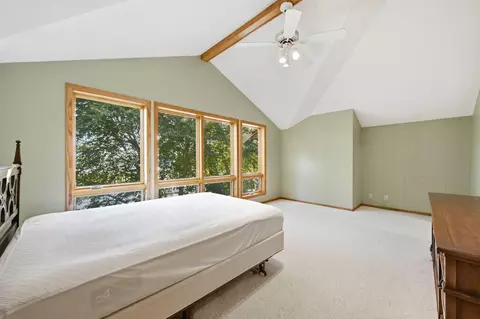 Bedroom - 5525 Timber Ln, Excelsior, MN 55331 photo 2 of 4