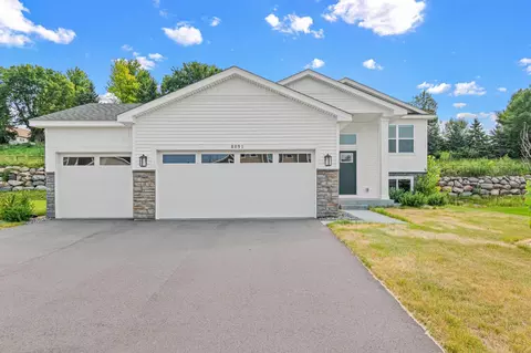 8891 Foust Ln, Rockford, MN 55373