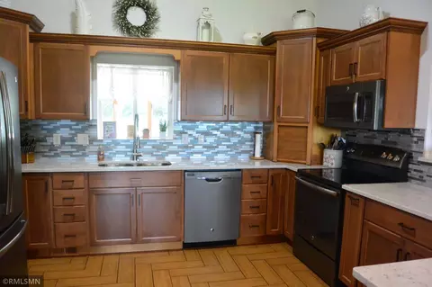 Kitchen - 18759 Csah 14, Darwin, MN 55324 photo 2 of 5