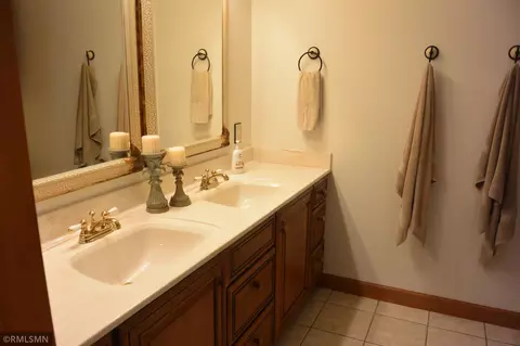 Bath - 18759 Csah 14, Darwin, MN 55324 photo 1 of 7