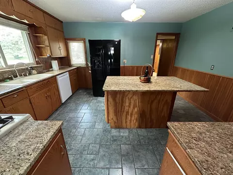 Kitchen - 11381 Hubert Ln, Cold Spring, MN 56320 photo 3 of 6