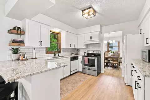 713 Nixon Ave SE, Watertown, MN 55388