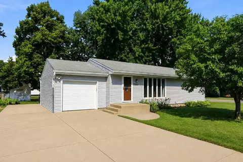 7980 Jackson St NE, Spring Lake Park, MN 55432