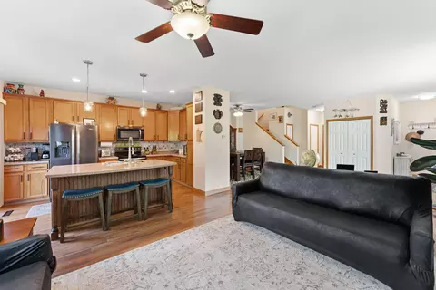 14338 Brookmere Blvd NW, Prior Lake, MN 55372