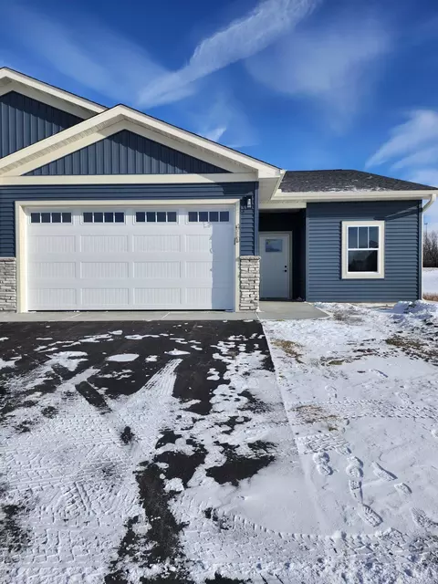 400 Norske St, Woodville, WI 54028