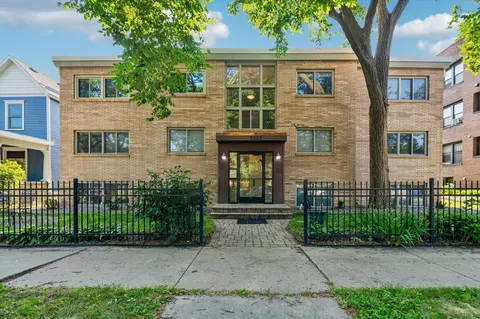 2507 Bryant Ave S #204, Minneapolis, MN 55405