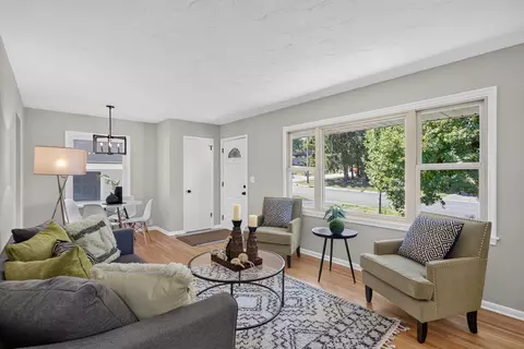 7070 Claude Ave, Inver Grove Heights, MN 55076