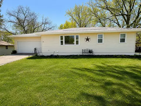 205 Main St W, Geneva, MN 56035