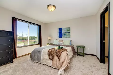Bedroom - 4972 Oak St, Maple Plain, MN 55359 photo 2 of 4