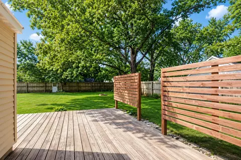 Exterior - 2102 E Oakland Ave, Austin, MN 55912 photo 6 of 8