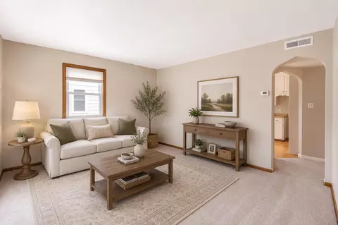 Living - 2102 E Oakland Ave, Austin, MN 55912 photo 3 of 3