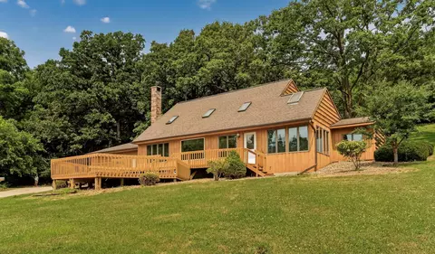 Exterior - 1007 Sunset Rd, Preston, MN 55965 photo 1 of 10