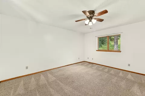 Bedroom - 1007 Sunset Rd, Preston, MN 55965 photo 5 of 14