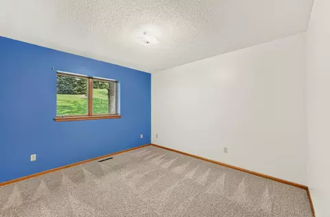 Bedroom - 1007 Sunset Rd, Preston, MN 55965 photo 4 of 14