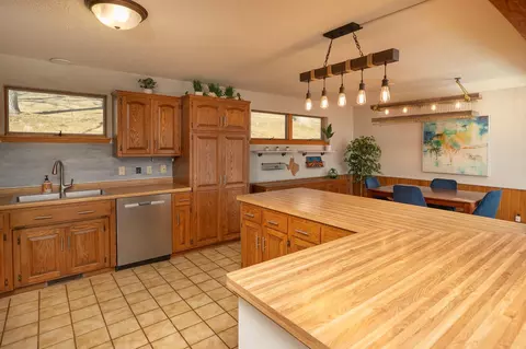 Kitchen - 1007 Sunset Rd, Preston, MN 55965 photo 7 of 8