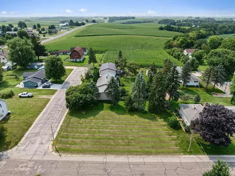 418 Monroe St E, Caledonia, MN 55921 photo 5