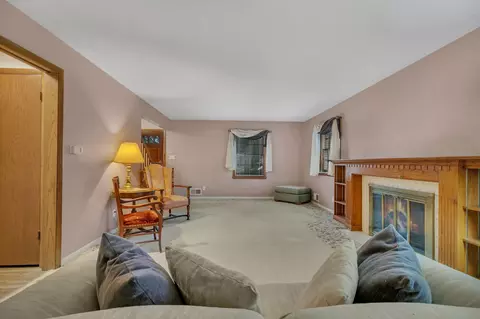 Living - 1104 23rd Ave N, Saint Cloud, MN 56303 photo 4 of 18