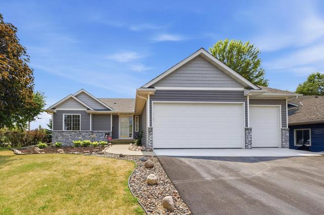 221 Douglas Dr, Waverly, MN 55390
