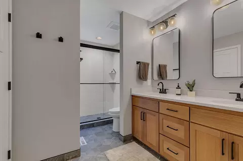 Bath - 3122 Alder Ln, Saint Cloud, MN 56301 photo 7 of 8