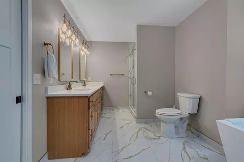 Bath - 3122 Alder Ln, Saint Cloud, MN 56301 photo 2 of 8